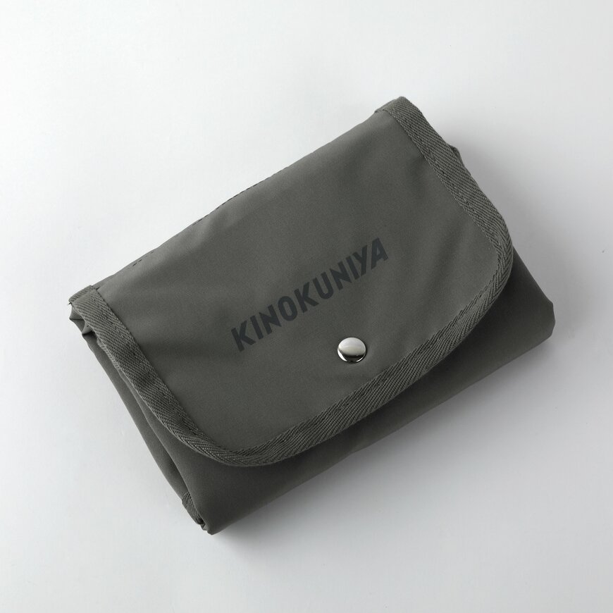 出所：株式会社紀ノ國屋　フラップショッピングバッグ