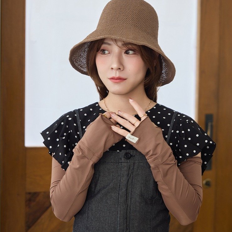 出所：しまむら公式　アームカバー（yumi）／手首部分切り替え