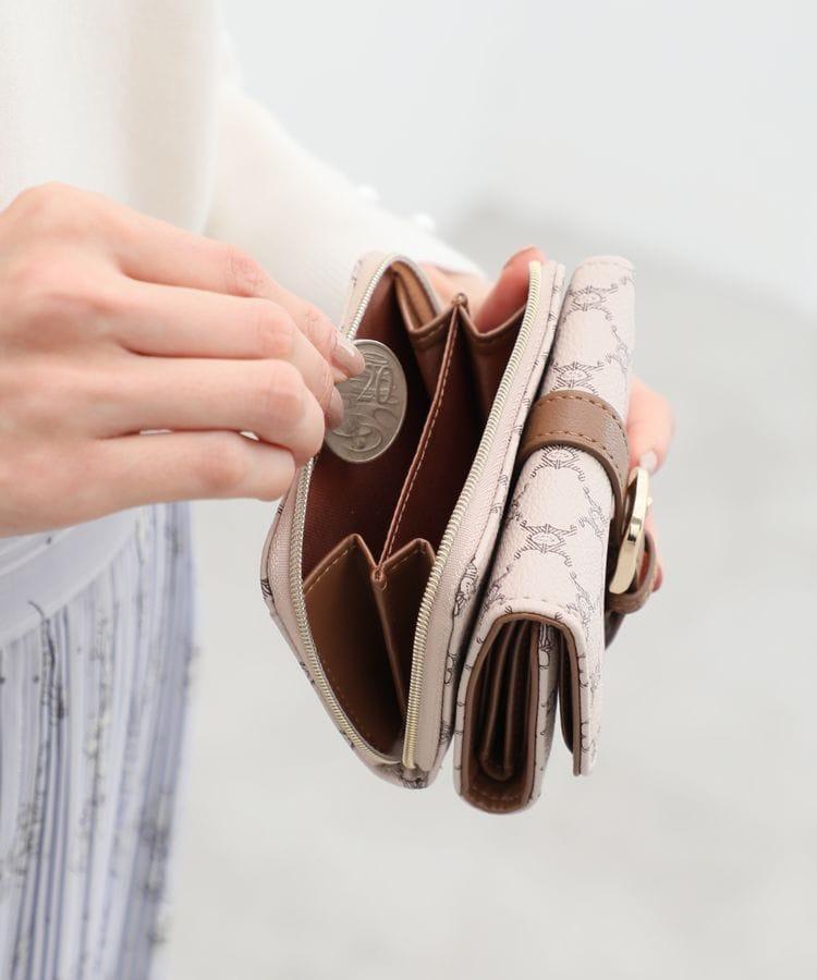 小銭入れ部分はガバっと開き、2つに分かれています／出所：ハニーズ公式通販 ベルトモチーフウォレット