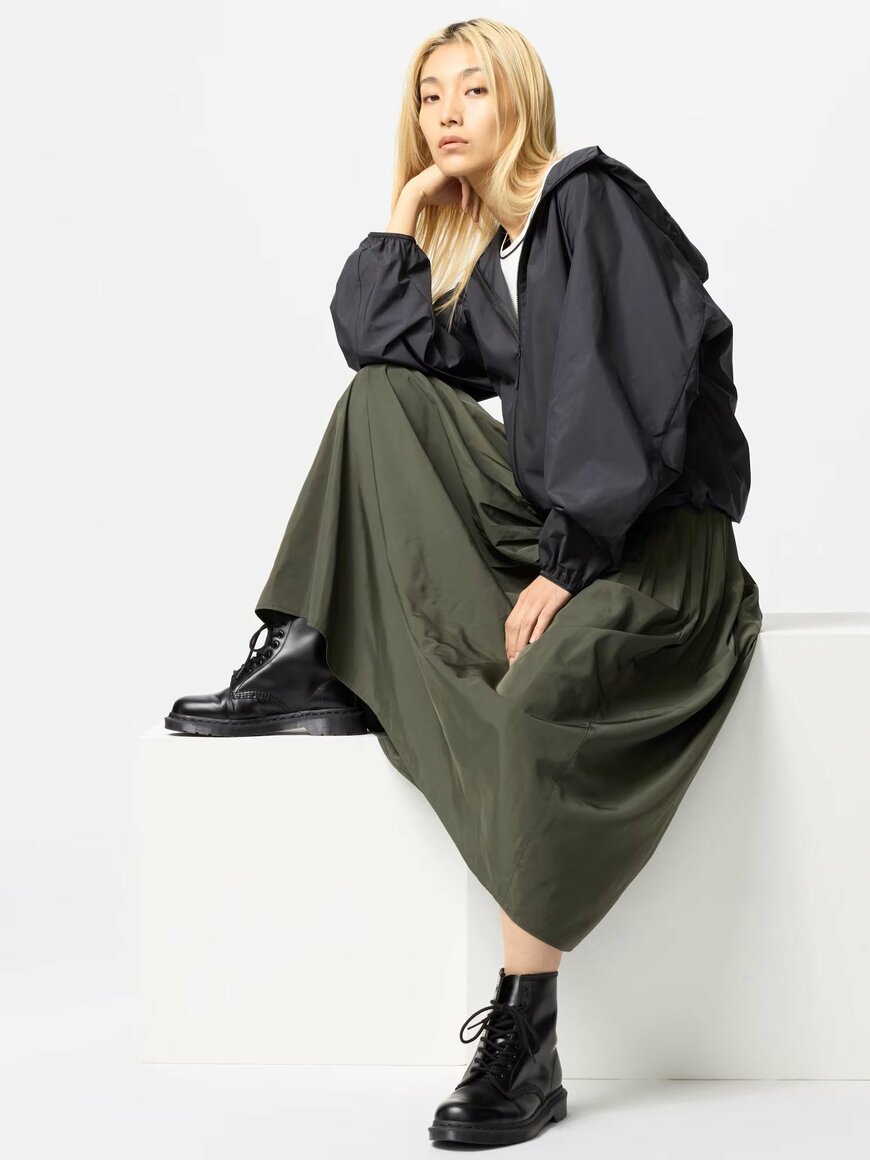 ユニクロ公式　ボリュームギャザースカートの画像