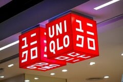 ユニクロUT「スヌーピー」や「ミッフィー」Tシャツが【値下げで990円】！大人女性の夏コーデ＆ルームウェアにうれしい素敵デザインです