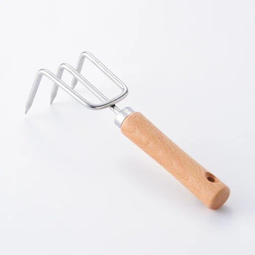 土ならしや土おこし、硬くなった土をほぐす作業に最適