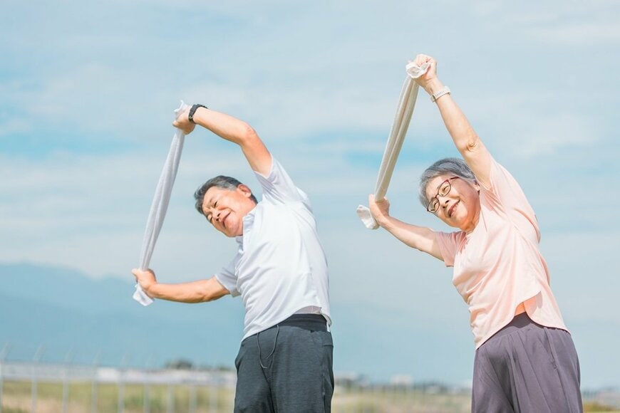 【70歳代】平均貯蓄額・厚生年金のモデル年金額・ひと月の生活費から「いまどきシニア」の老後生活を考える