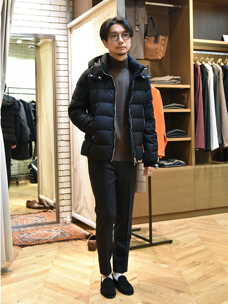 ダウンジャケット/ TATRAS、ニット/ EDIFICE、パンツ / EDIFICE、シューズ / ferrante