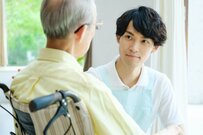 【後期高齢者医療制度】《マイナ保険証を保有していない人》は8月以降どうすればいい？後期高齢者医療制度の「自己負担割合」をチェック！