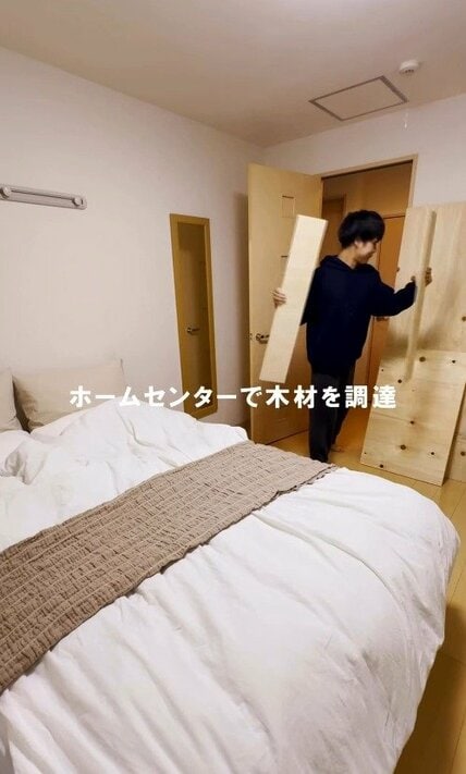 置き場がないベッド横にフィット！木材でぴったりサイズのヘッドボードをDIY作成