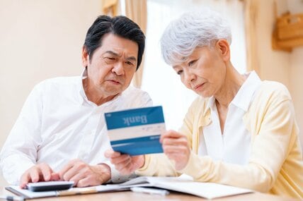 厚生年金は「月20万円以上」より「月10万円未満」の受給権者が多い《年金試算》25年間で3000万円の差に