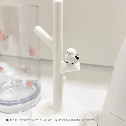 コップの飲み口が洗面台の表面などに触れないため、より衛生的に使用できるのがポイント