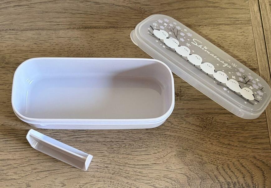 筆者撮影（セリア、お弁当箱 シマエナガ S）