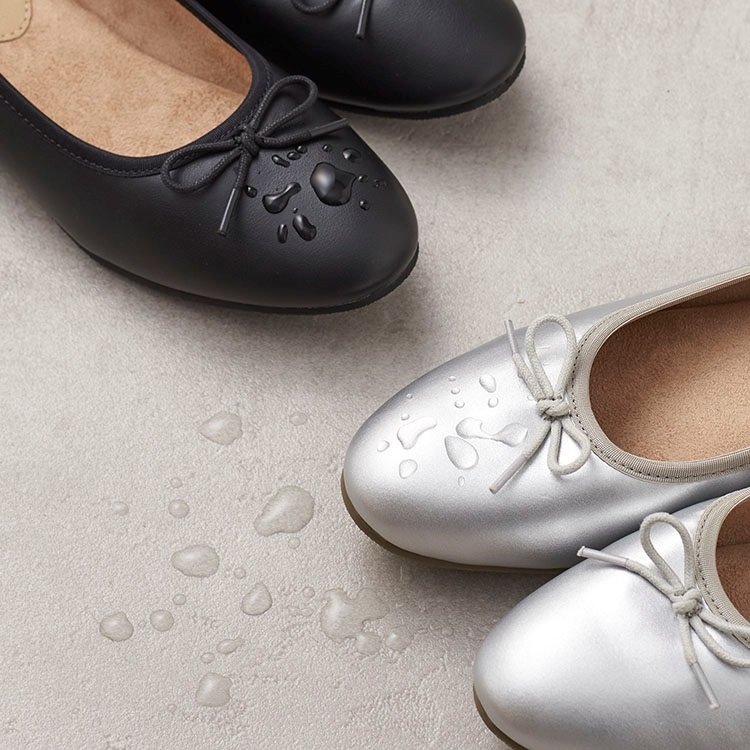 出所：KEYUCA公式サイト　Almo レインバレエパンプス