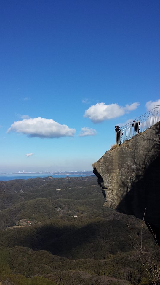 鋸山の地獄覗き