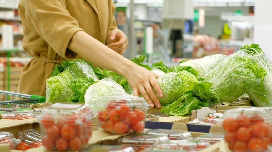 高いのは葉物だけ？だいこん・にんじん・たまねぎは平年並みで3種1061円