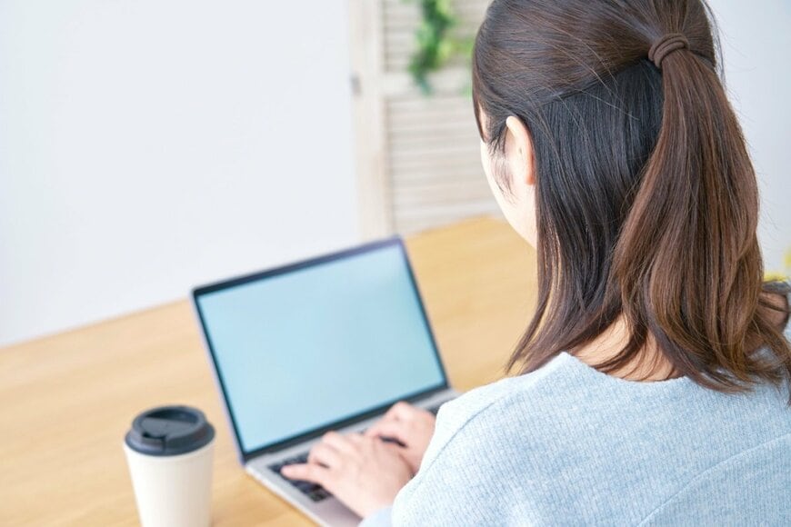 リモート会議で上司に詰められ落ち込んでいたら…飛び入り参加した愛犬の行動に「救われる」「全社会人に必要」