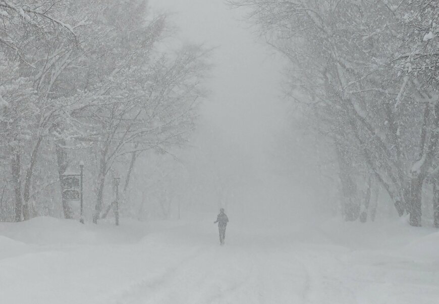 北海道大学のど真ん中で遭難危機　暴風雪で激変した衝撃の光景に「フェイク？」「行方不明者が出そう」