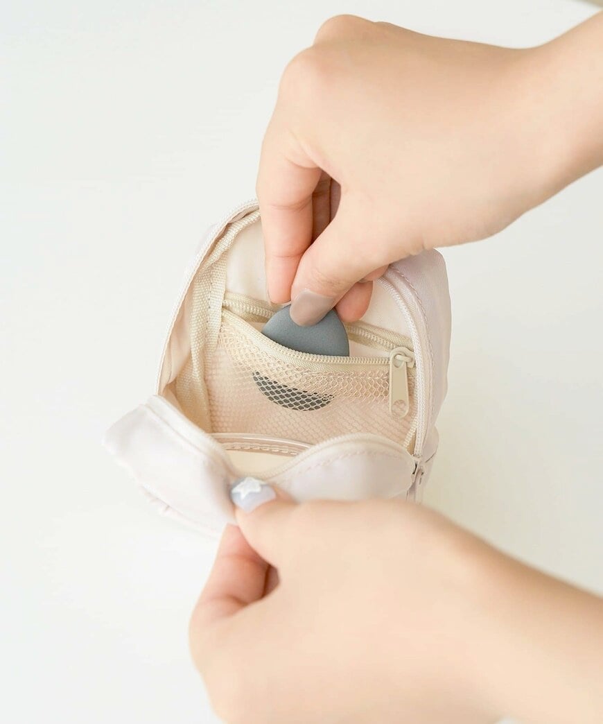 3COINS公式　ミニコスメポーチ／and us