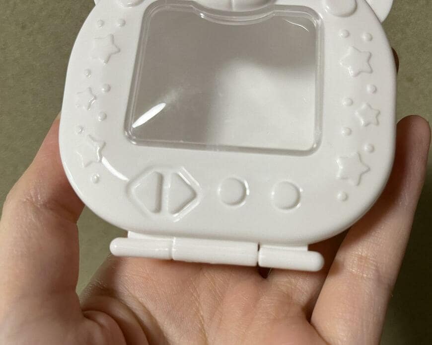 セリア、窓付ケース育成ゲーム機型画像