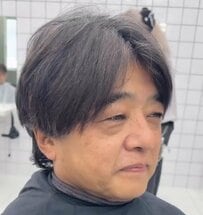「40年間、本当にお疲れ様でした」定年退職した父が家族からの“変身プレゼント”で白髪を活かしたメッシュのショートにスタイルチェンジ