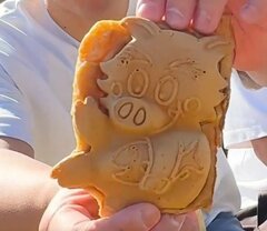 兵庫県の道の駅で味わう「いなぼう焼き」！「たい焼きみたいだけど全然違う」「生地の食感すごい」と驚き