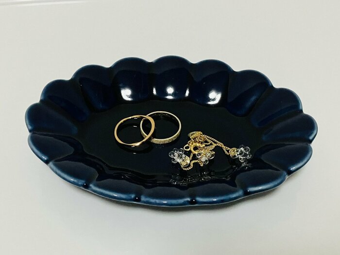 アクセサリートレイとしても使い勝手がよさそうな印象