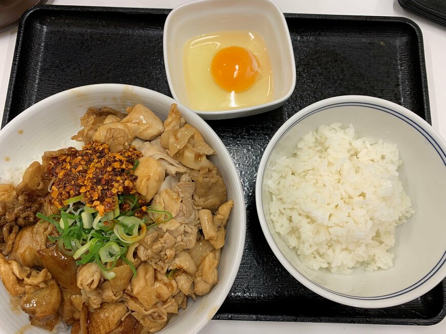 吉野家・スタミナ超特盛丼。最強リニューアル後の、味とボリュームを食レポ