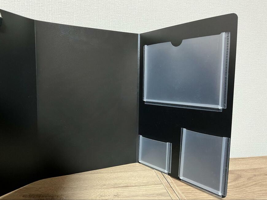 ダイソー、4面クリップボード(スタンドタイプ)画像