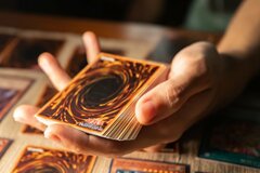 【遊戯王】「星杯の神子イヴ」の価格動向・買取相場！ 強力カードの禁止解除・制限復帰