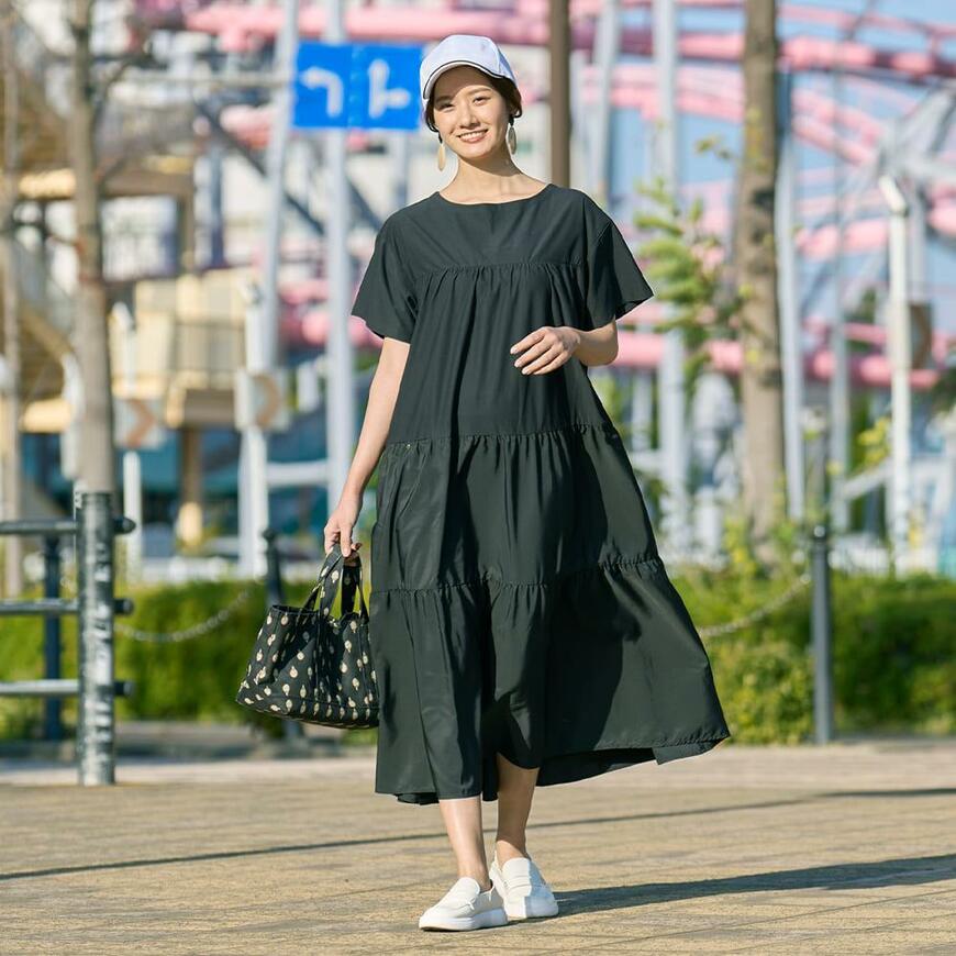 出所：ワークマン公式オンラインストア レディースニュートラルフレアワンピース