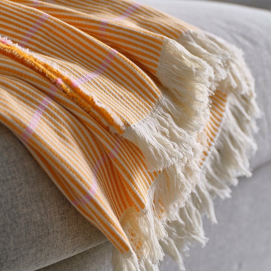 出所：IKEA公式　LAPPKATTFOT ラップカットフォト