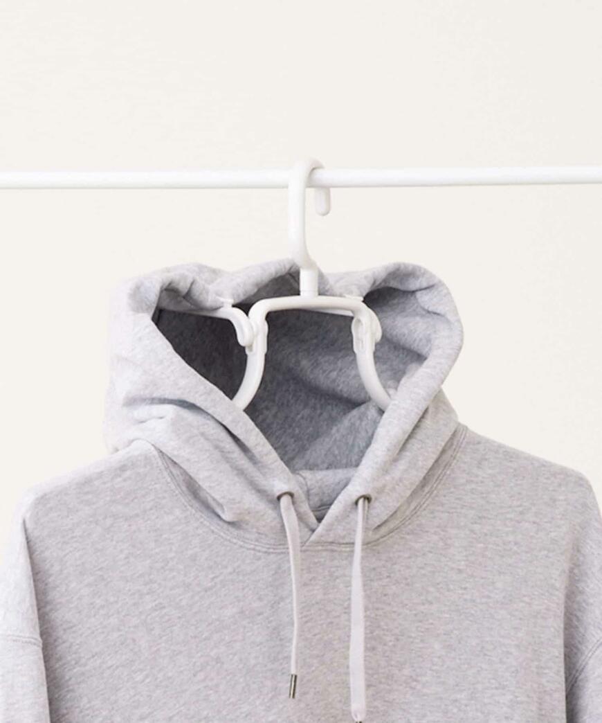 3COINS　フードが乾きやすいハンガー