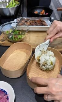 【旦那弁当】見ているだけで幸せになれそう！妻が夫のためにつくった豪華すぎる【唐揚げ＆高菜めし弁当】が話題