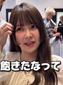 「姫カットに飽きた」ロングヘアの女性がイメチェン「全然違いますね！」と感動に浸る