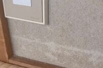 【真似したい】掃除やメンテナンスが大変な〈砂壁〉に…　和モダンな〈砂壁カバー〉をDIY