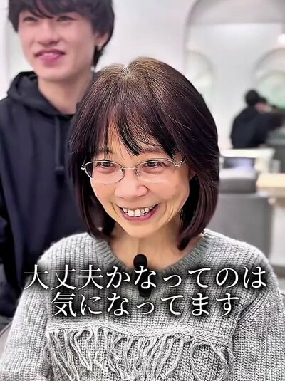 丸みのある輪郭と白髪が気になっていた、ビフォーの髪型