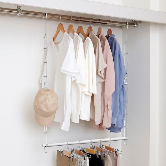 「クローゼットが狭くて足りない…」そんなお悩みを軽減