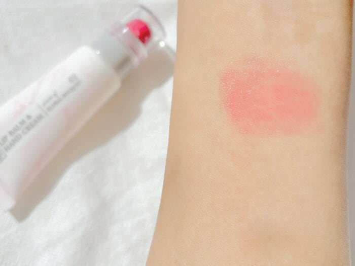 リップは繰り出し機能なし