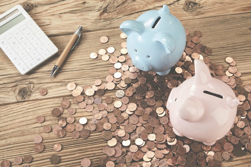 【60歳代】収入が変化するシニア世代、貯蓄額・年金などお金事情はどうなってる？リアルな数値を解説《平均・中央値》