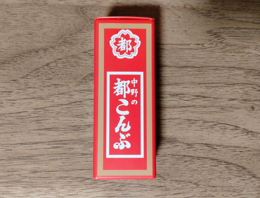 筆者撮影（キャンドゥ、缶ケース 都こんぶ）