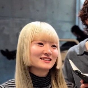 「かっこいい女性になりたい」色落ち具合が可愛いスタイルの女性→カラーとカットでおしゃれかっこよく大変身！