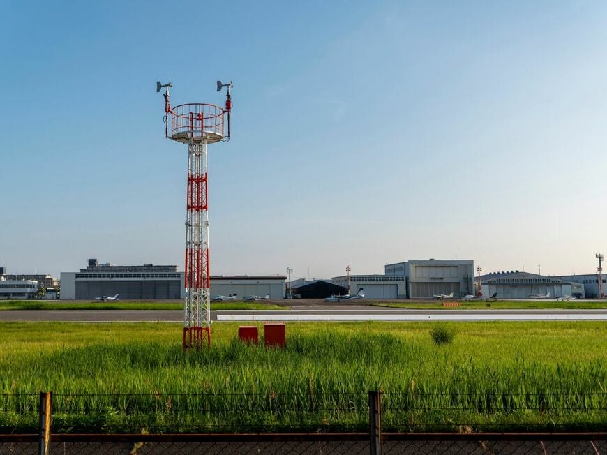 「大阪府・八尾市」の駅前に設置されたモニュメント　シュールな光景に「声出してワロタ」