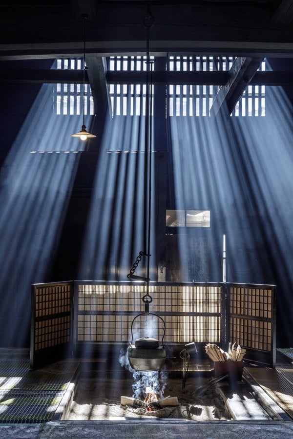 美しい光のカーテン