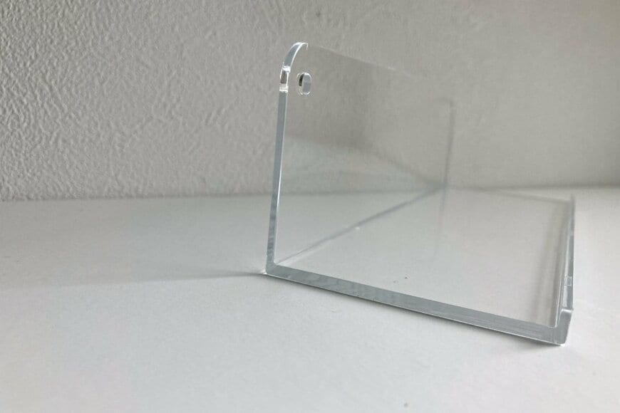 セリア アクリル ウォールラック 20cm