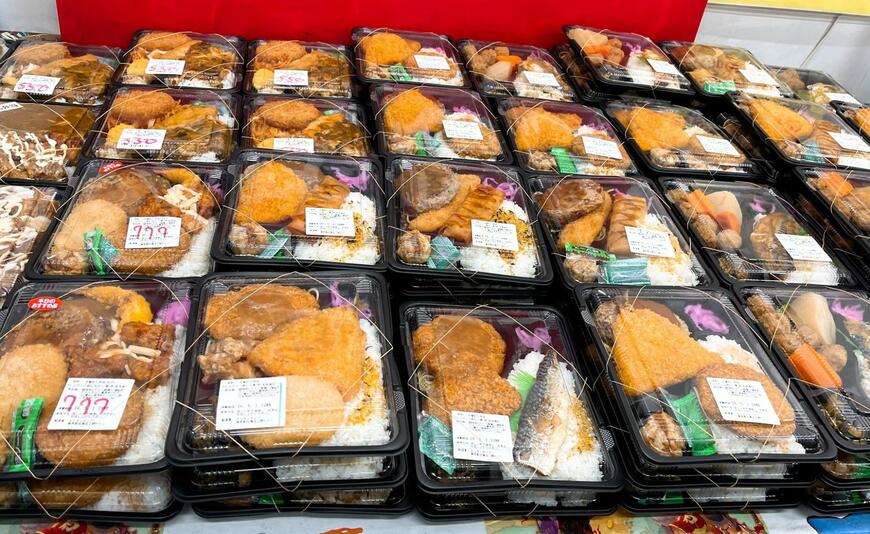 デカ盛りで有名な「キッチンDIVE」