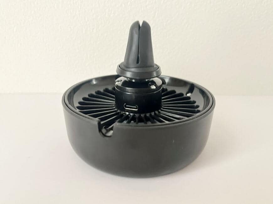 車載エアコン送風口ファン