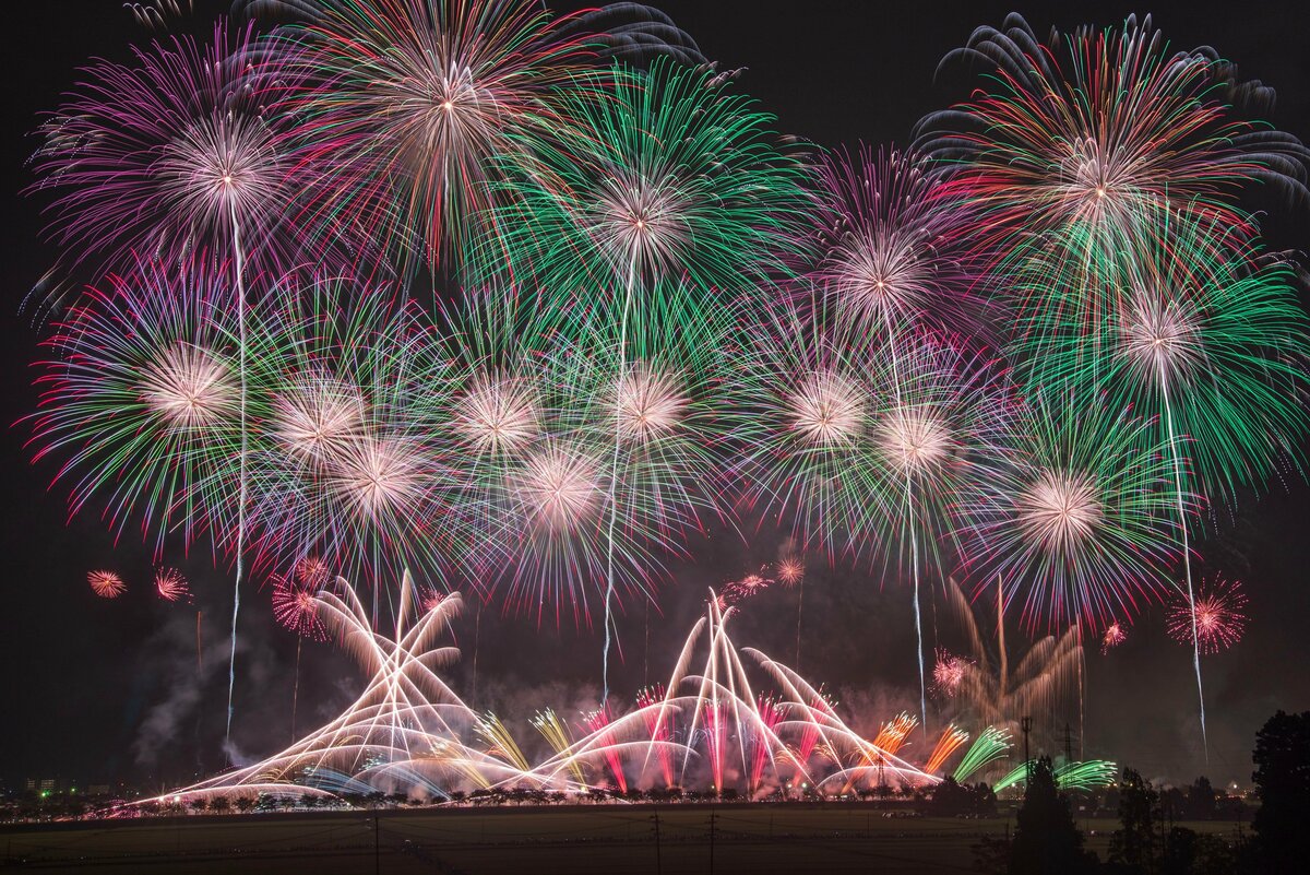 新潟県の長岡まつり大花火大会も！2024年8月2日～3日に開催される全国の花火大会4選 最新情報と見どころをチェック | 概要 | LIMO |  くらしとお金の経済メディア