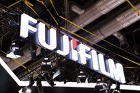 富士フイルムHDの株価は昨年安値3,647円に向かうのか