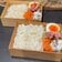 【夫弁当】大きくてあふれそうな…　食べ応えばっちり「ハニーマスタードポーク弁当」がおいしそう…