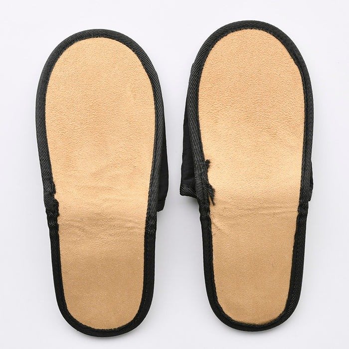 出所：ダイソー公式　ソフトナイロントラベルスリッパ（BK）