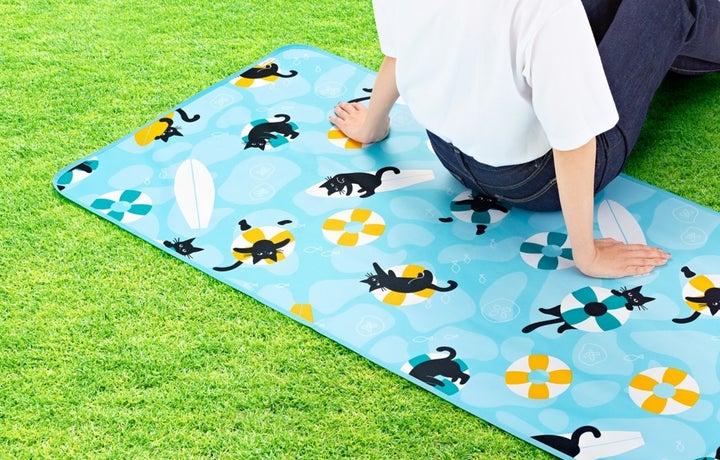 C-United株式会社公式　カフェ・ベローチェ　黒ねこサマーバッグ 2024　レジャーシート