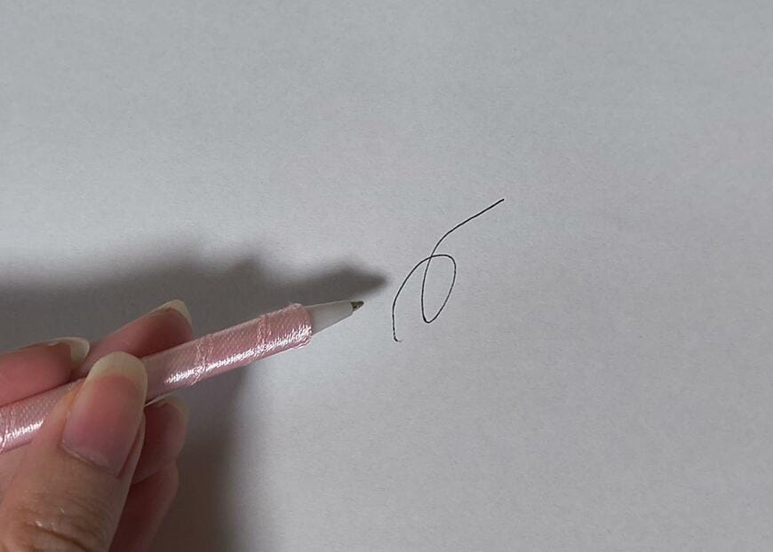 セリア、油性ボールペン ローズ商品画像