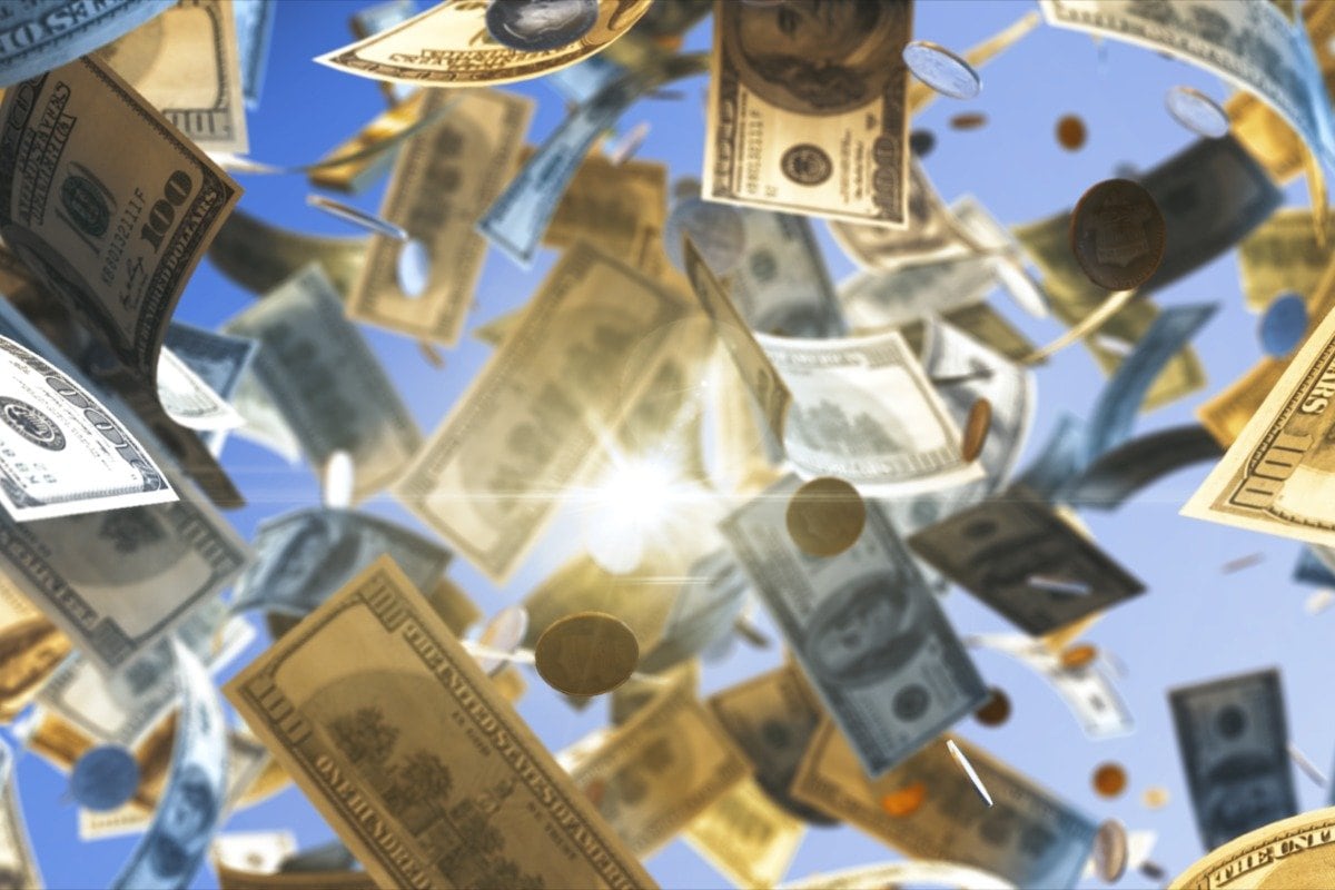 日本で資産100万ドル超をもつ「富裕層」は約300万人以上！世界の富裕層の割合とは クレディ・スイス「グローバル・ウェルス・レポート 2021」を確認  | LIMO | くらしとお金の経済メディア